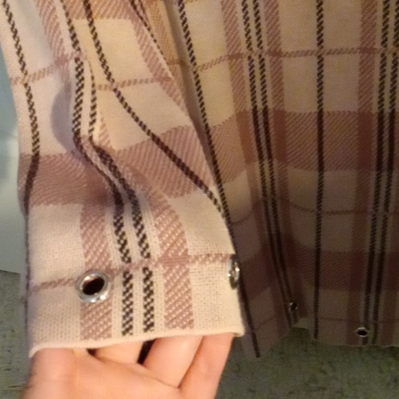 Belldini XL Rose Plaid Dress Shirt - Picture 2 of 4